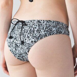 Lululemon Be Cheeky Bikini Bottom